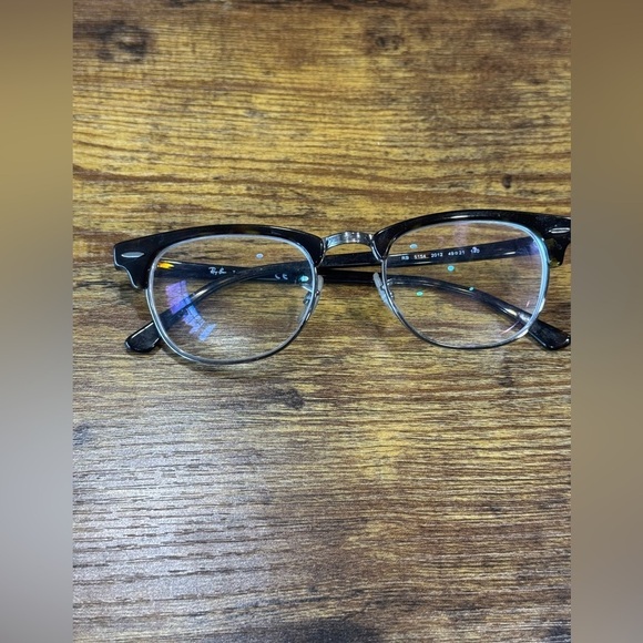 Ray-Ban Other - RAYBAN Stylish Black and Silver Glasses